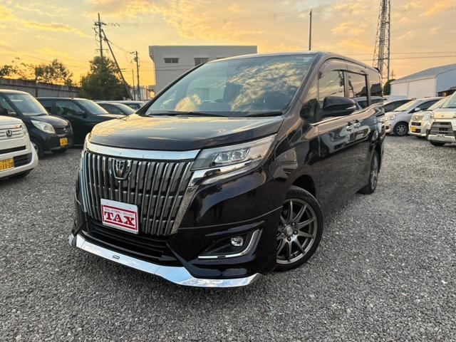 Toyota ESQUIRE 2018 — фото автомобиля 1