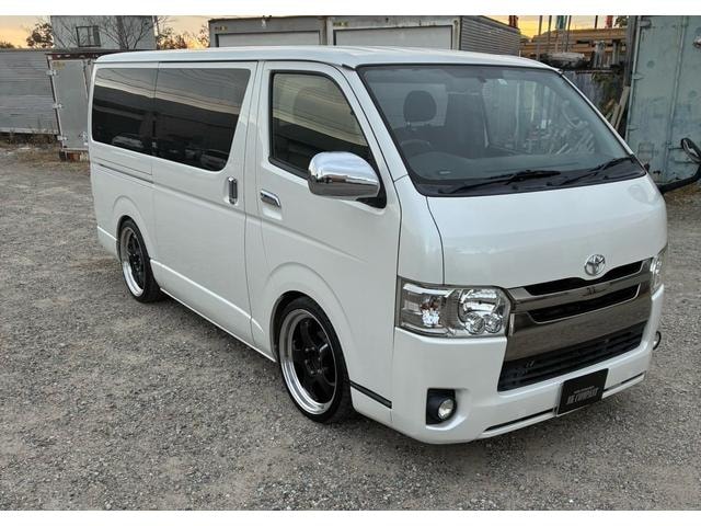 Toyota HIACE VAN 2015 — фото автомобиля 1