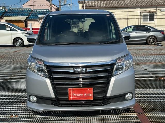 Toyota NOAH 2014 — фото автомобиля 1