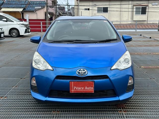 Toyota AQUA 2013 — фото автомобиля 1