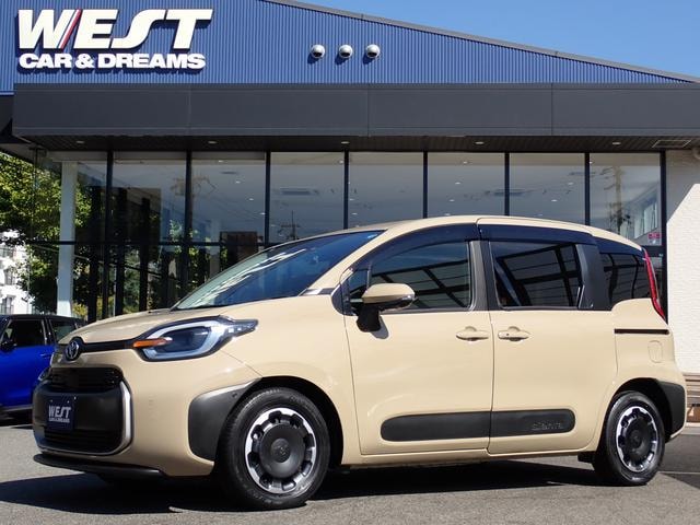 Toyota SIENTA 2022 — фото автомобиля 1