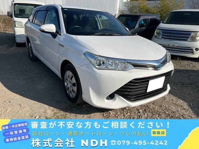Toyota COROLLA FIELDER 2017 — фото автомобиля