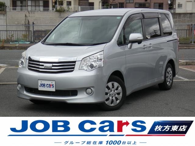 Toyota NOAH 2013 — фото автомобиля