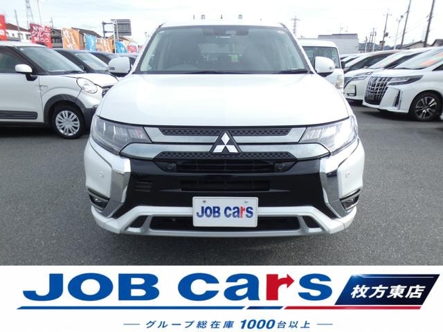 Mitsubishi OUTLANDER PHEV 2020 — фото автомобиля