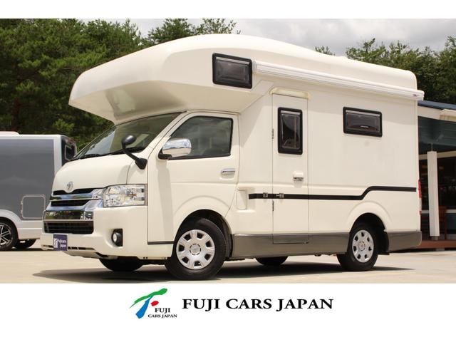 Toyota HIACE WAGON 2020 — фото автомобиля