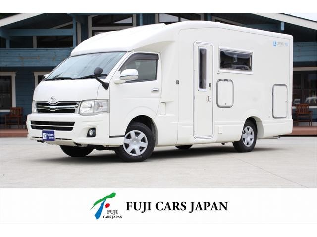 Toyota HIACE VAN 2013 — фото автомобиля