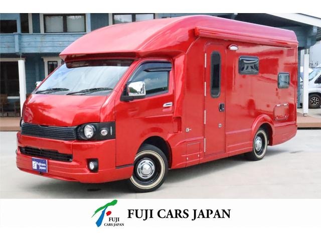 Toyota HIACE VAN 2022 — фото автомобиля