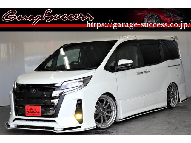 Toyota NOAH 2019 — фото автомобиля 1