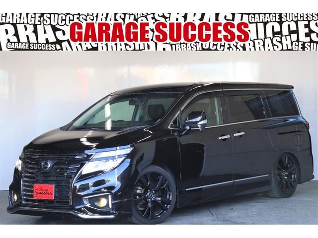 Nissan ELGRAND 2017 — фото автомобиля 1