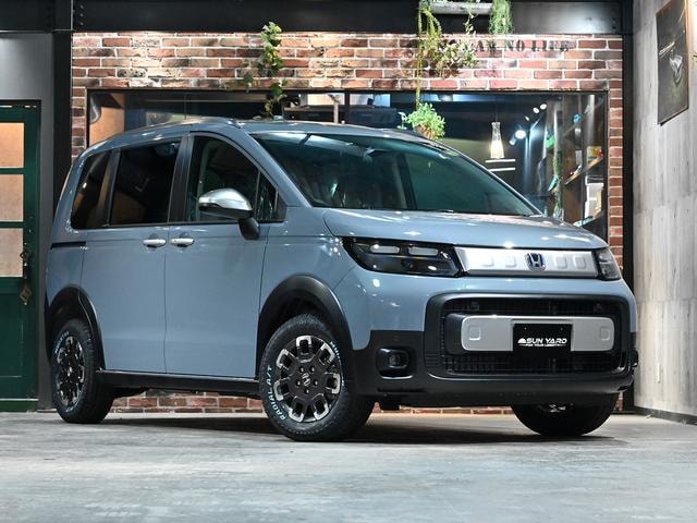 Honda FREED 2025 — фото автомобиля 1