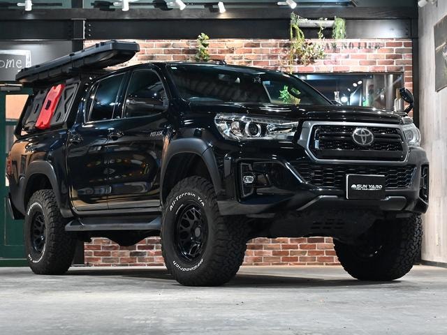 Toyota HILUX 2019 — фото автомобиля