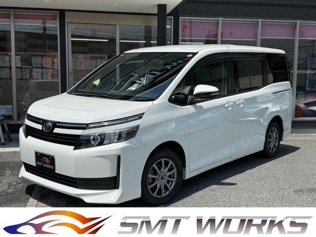 Toyota VOXY 2015 — фото автомобиля 1