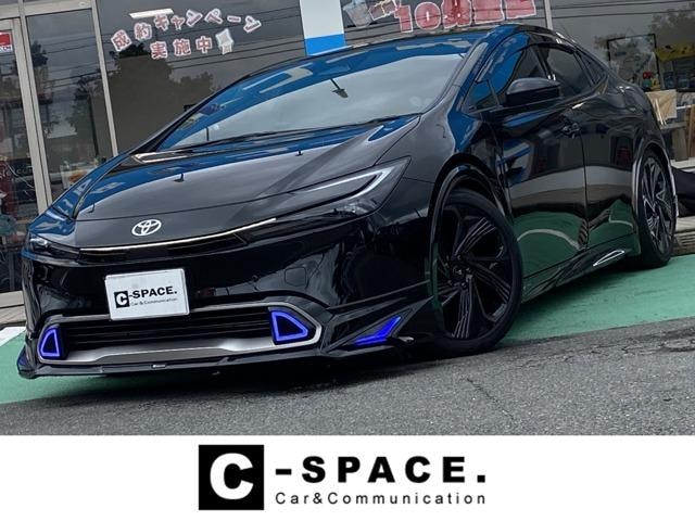 Toyota PRIUS 2023 — фото автомобиля