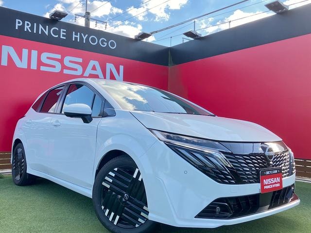 Nissan AURA 2026 — фото автомобиля 1
