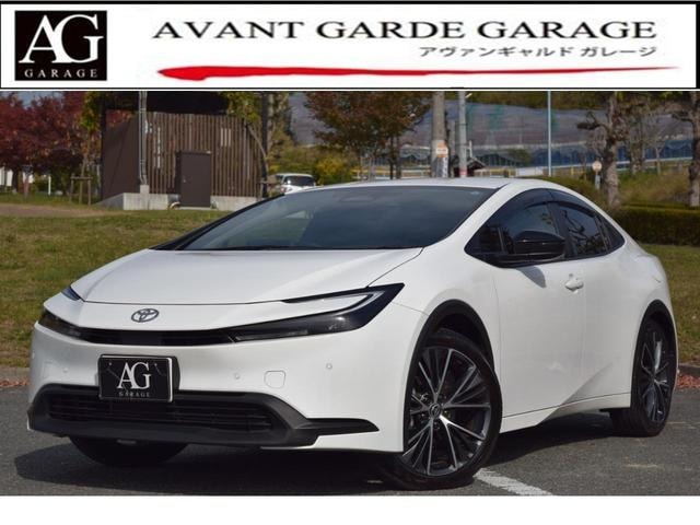 Toyota PRIUS 2023 — фото автомобиля 1