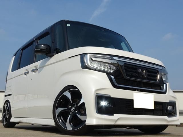 Honda N-BOX CUSTOM 2021 — фото автомобиля 1