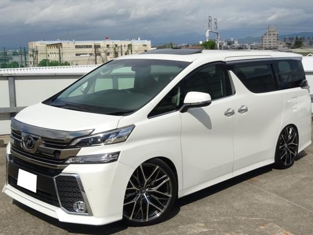 Toyota VELLFIRE 2015 — фото автомобиля 1