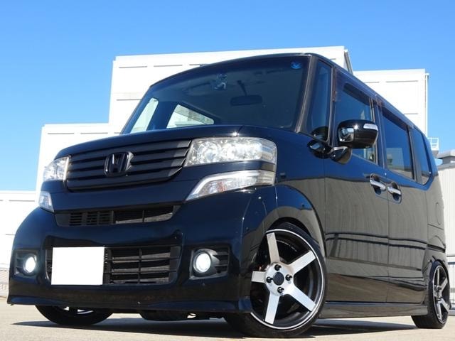 Honda N-BOX CUSTOM 2013 — фото автомобиля