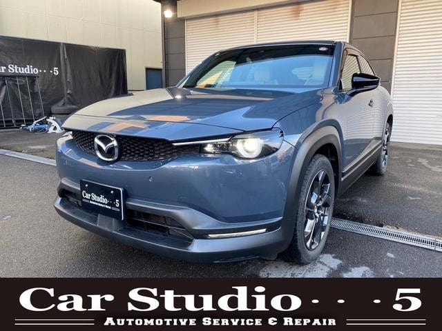 Mazda MX-30 2020 — фото автомобиля 1