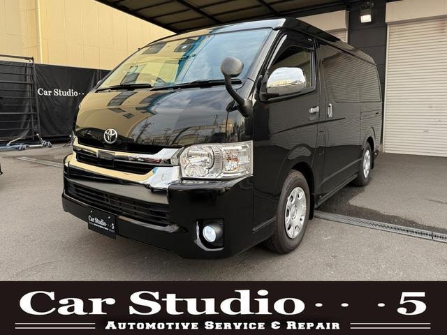 Toyota HIACE WAGON 2020 — фото автомобиля 1