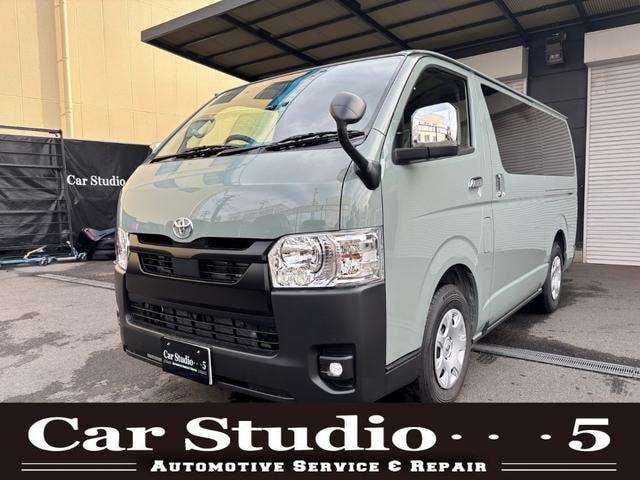 Toyota HIACE VAN 2025 — фото автомобиля 1