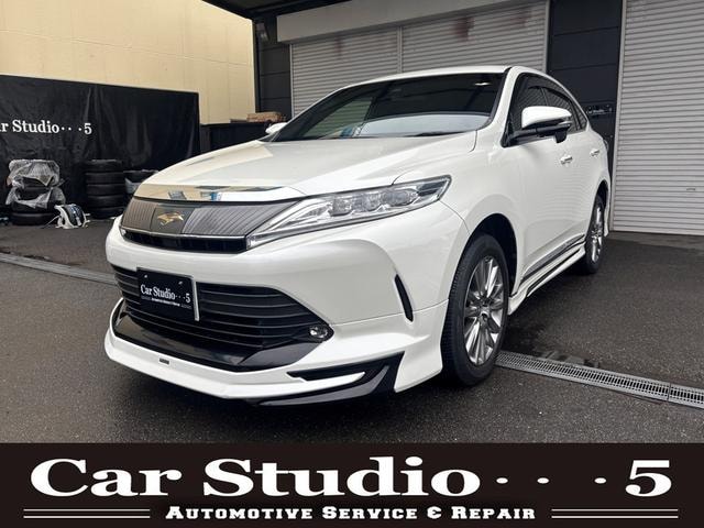 Toyota HARRIER 2019 — фото автомобиля 1
