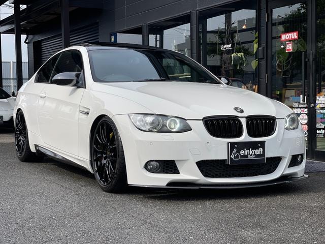Bmw 3 SERIES 2009 — фото автомобиля 1