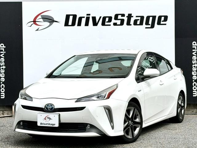 Toyota PRIUS 2019 — фото автомобиля 1
