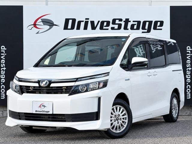 Toyota VOXY 2015 — фото автомобиля