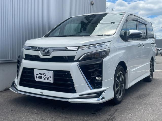 Toyota VOXY 2019 — фото автомобиля 1