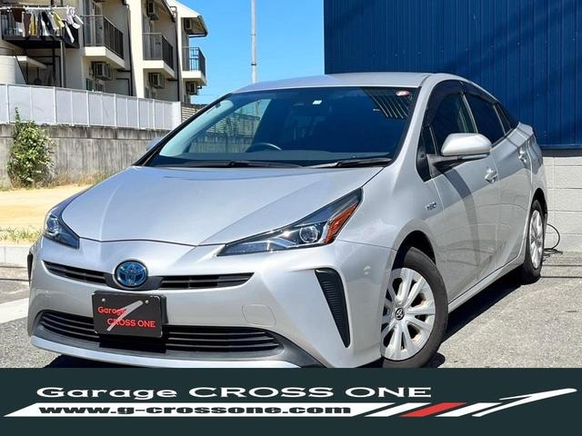 Toyota PRIUS 2019 — фото автомобиля 1