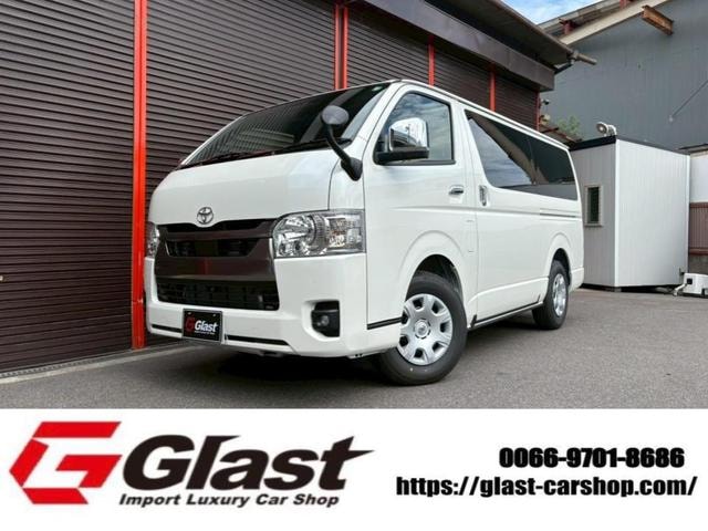 Toyota HIACE VAN 2025 — фото автомобиля