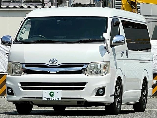 Toyota HIACE WAGON 2011 — фото автомобиля 1