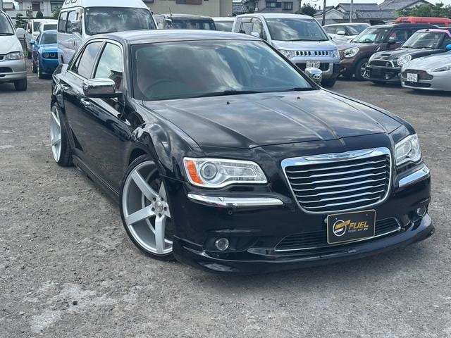 Chrysler 300 2014 — фото автомобиля 1