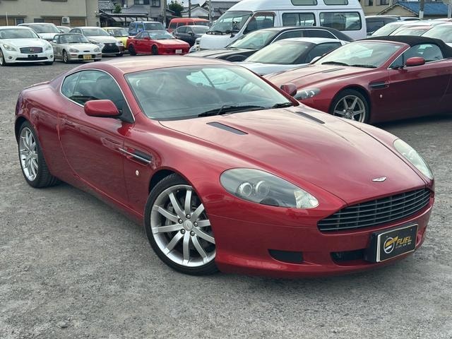 Aston Martin DB9 2004 — фото автомобиля 1