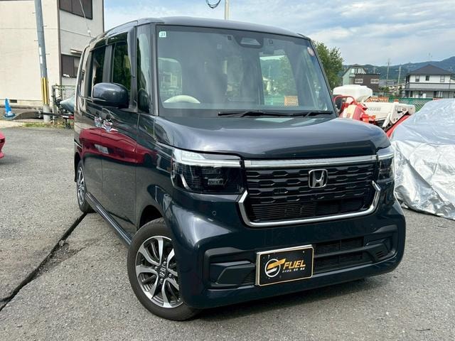 Honda N-BOX CUSTOM 2025 — фото автомобиля 1
