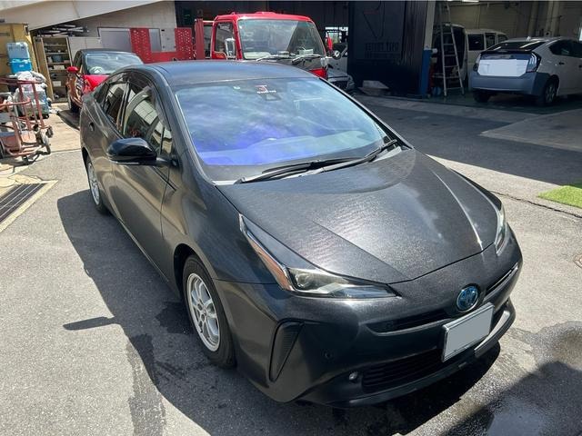 Toyota PRIUS 2019 — фото автомобиля 1