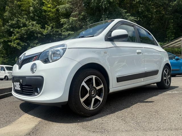 Renault TWINGO 2017 — фото автомобиля 1