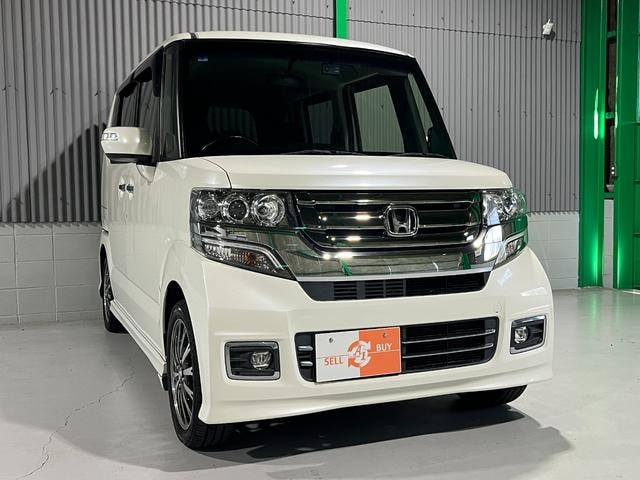 Honda N-BOX CUSTOM 2015 — фото автомобиля 1