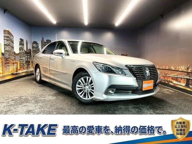 Toyota CROWN HYBRID 2013 — фото автомобиля 1