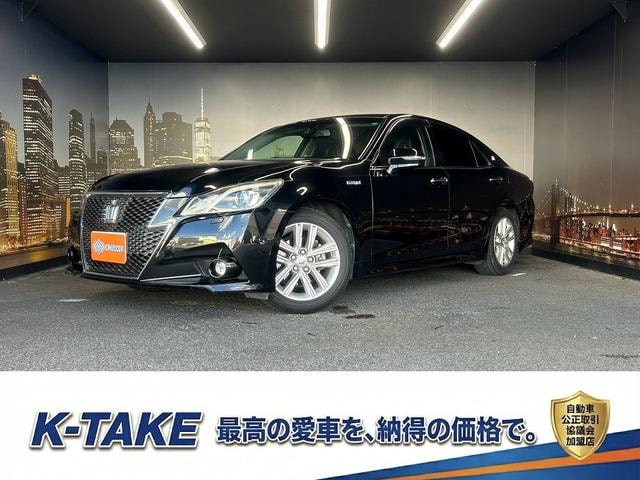 Toyota CROWN HYBRID 2013 — фото автомобиля