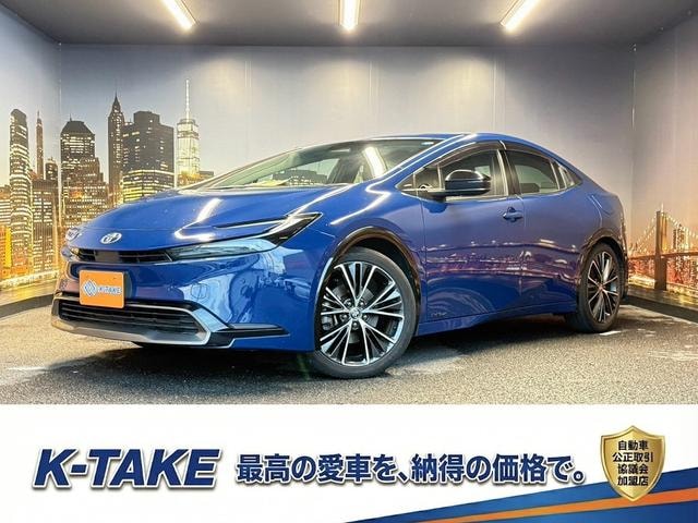 Toyota PRIUS 2023 — фото автомобиля 1