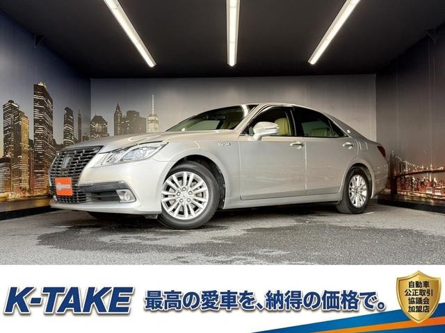 Toyota CROWN HYBRID 2013 — фото автомобиля
