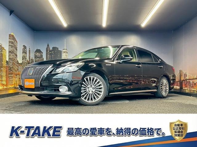 Toyota CROWN MAJESTA 2015 — фото автомобиля