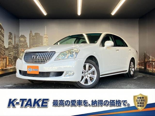 Toyota CROWN MAJESTA 2011 — фото автомобиля