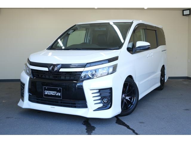 Toyota VOXY 2014 — фото автомобиля 1