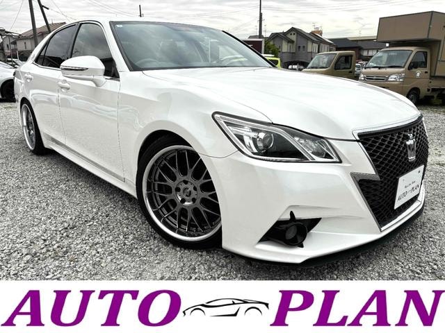 Toyota CROWN HYBRID 2013 — фото автомобиля