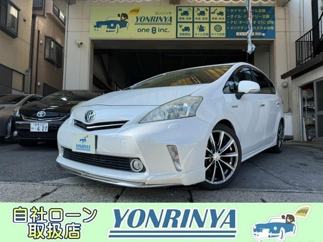 Toyota PRIUS ALPHA 2013 — фото автомобиля 1