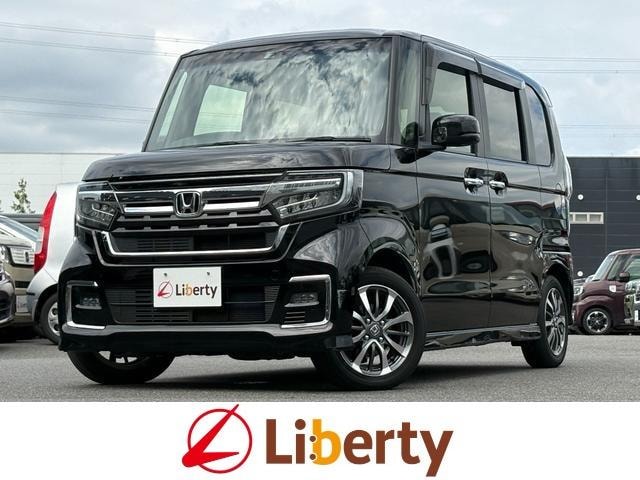 Honda N-BOX CUSTOM 2023 — фото автомобиля 1
