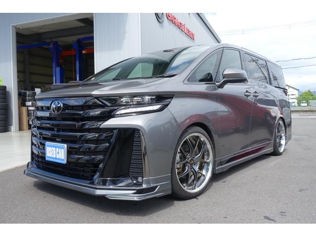 Toyota VELLFIRE 2025 — фото автомобиля 1